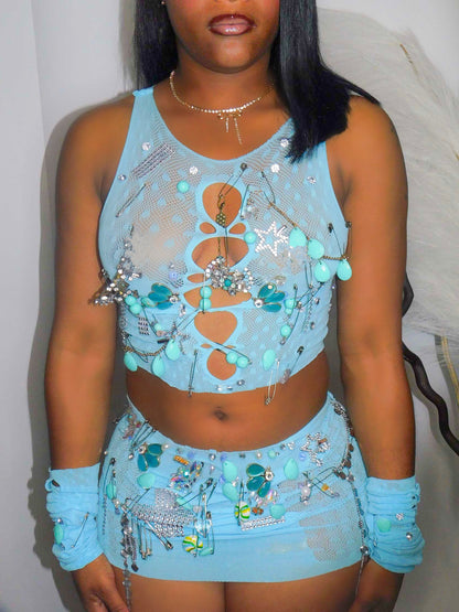 A Work of Art Embellished Mesh Set