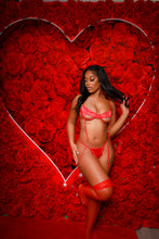 Load image into Gallery viewer, Luscious moments red lingerie set
