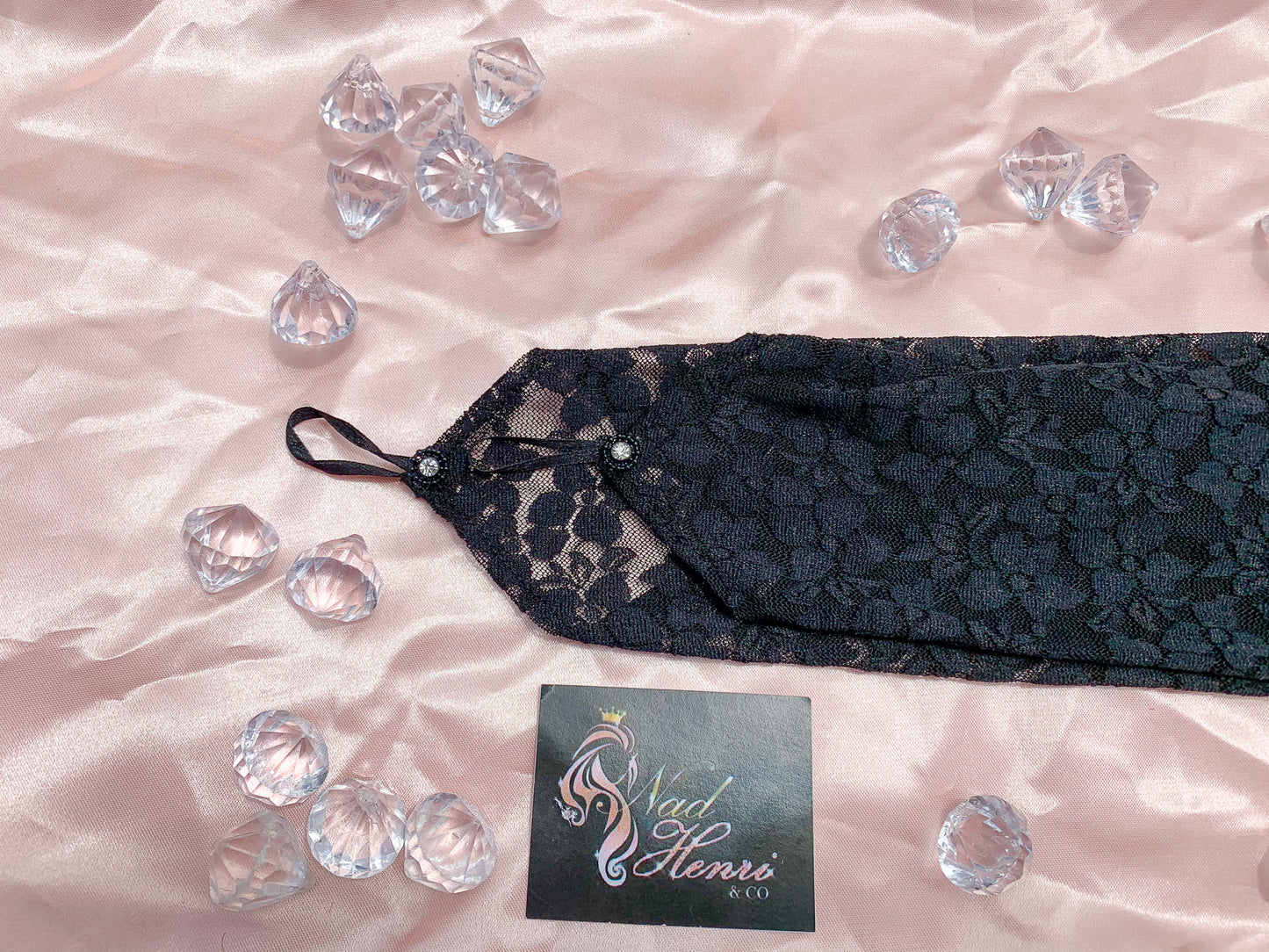 Yours Truly Noir Lace Gloves