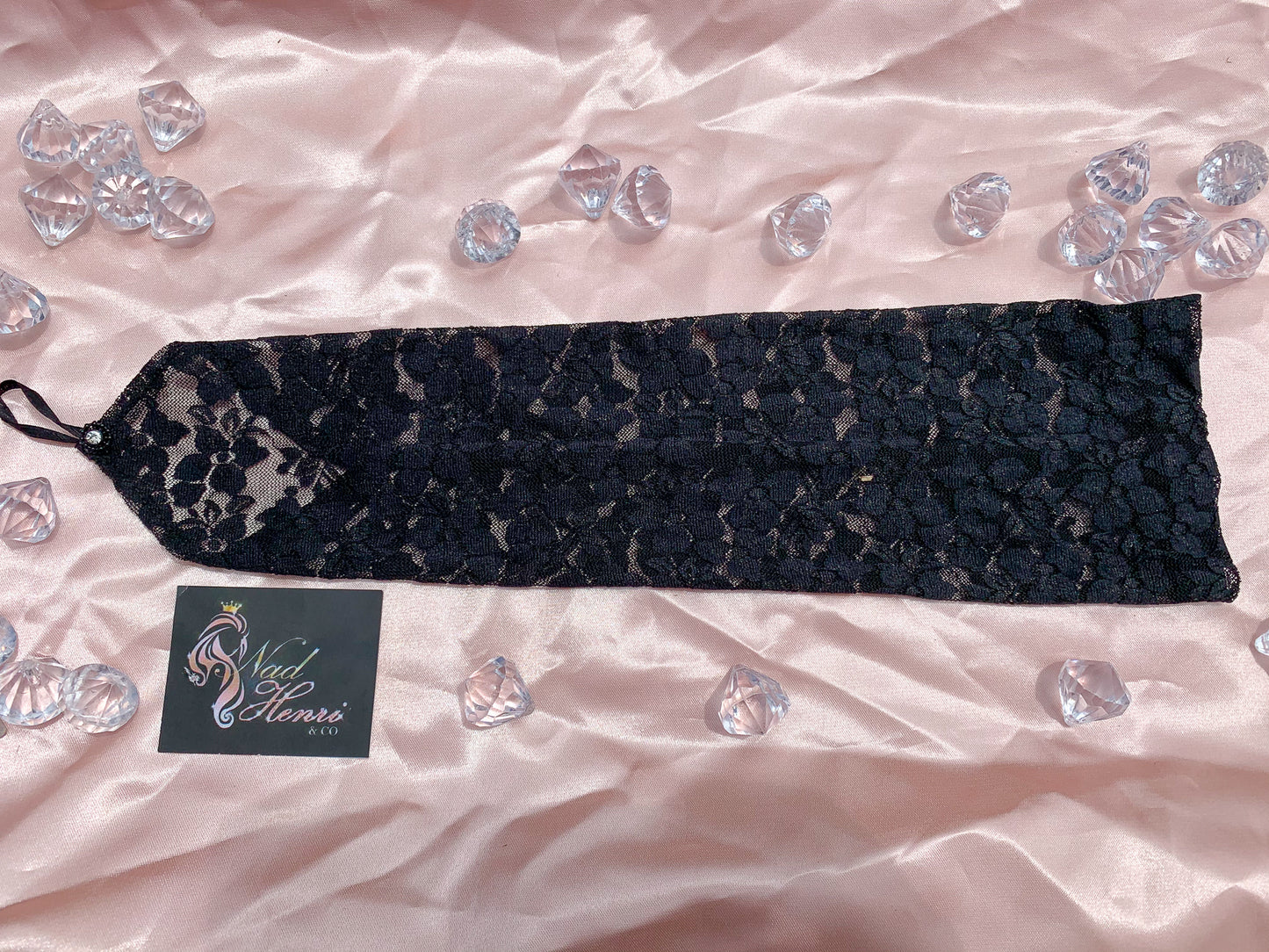 Yours Truly Noir Lace Gloves