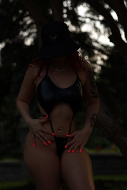 Pay with Compliments Noir Bikini