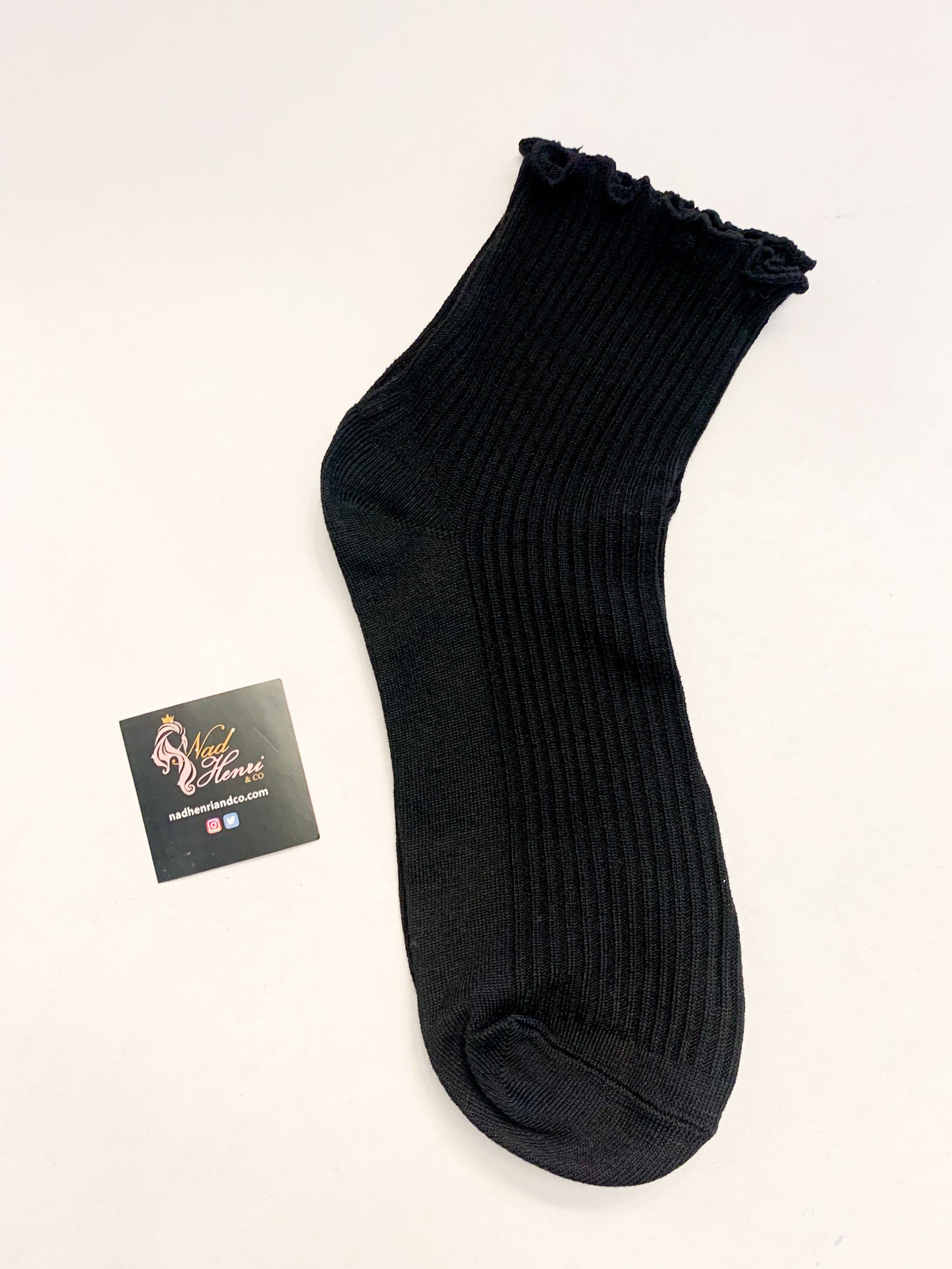 Sweet Innocence Ankle Noir Socks