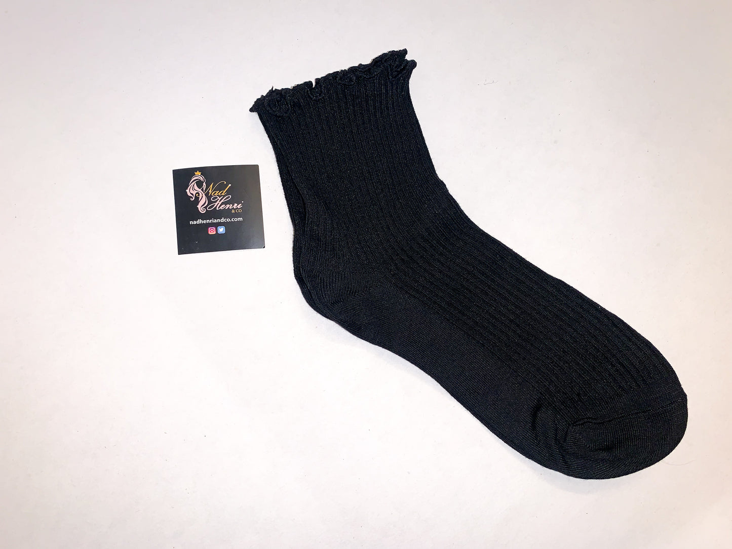 Sweet Innocence Ankle Noir Socks
