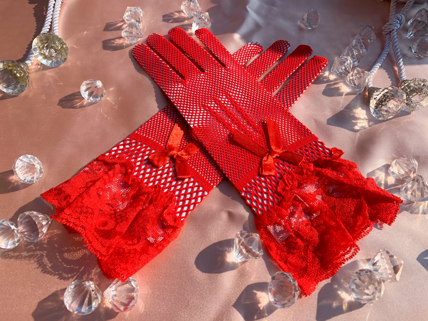 Cerise Forgotten Shadow Lace Gloves