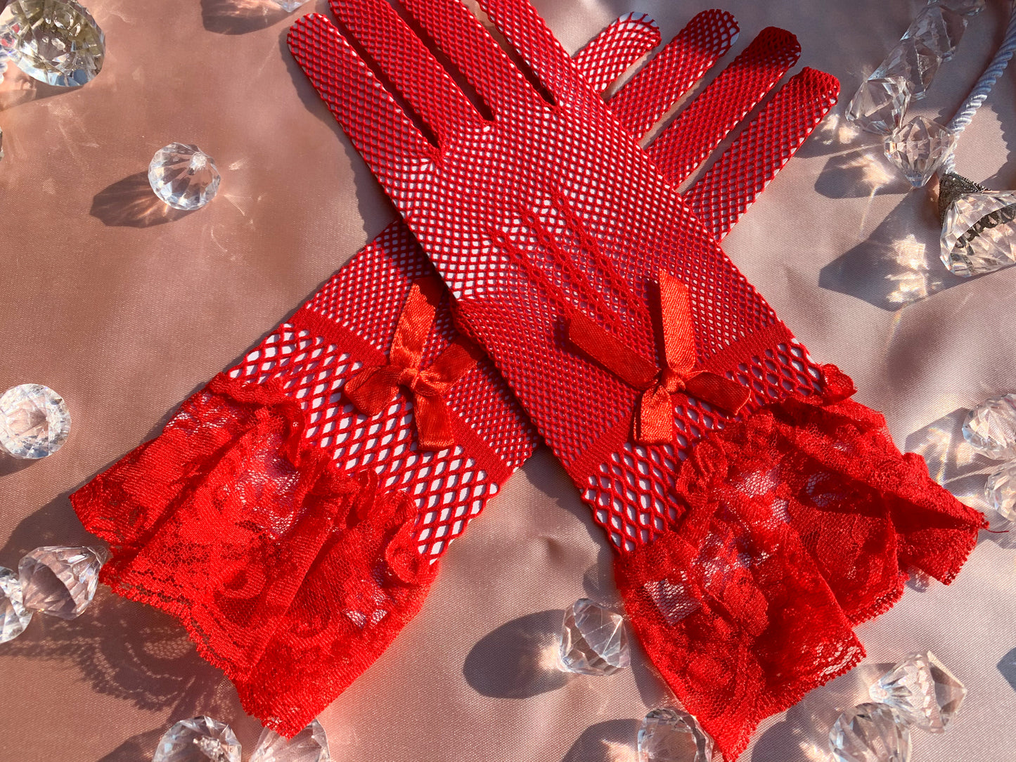 Cerise Forgotten Shadow Lace Gloves